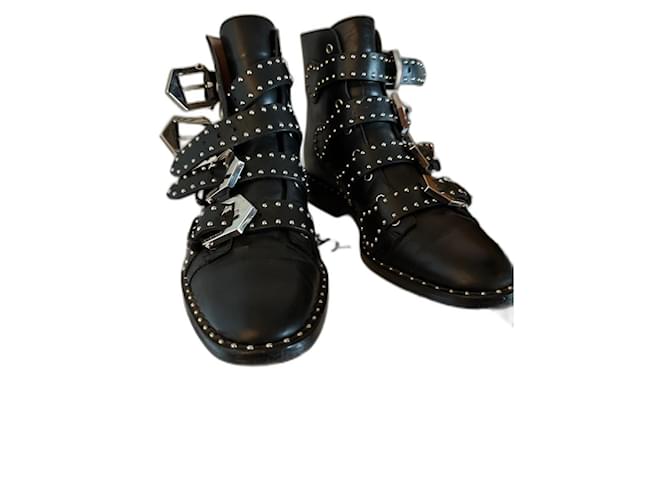 Stivali Givenchy con borchie e cinturini multipli Black Leather  ref.1376554