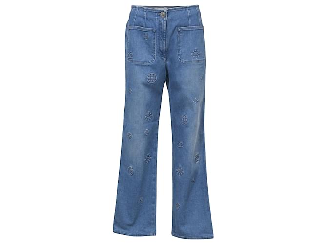 Jeans in denim con logo Chanel in rilievo in cotone blu  ref.1376789