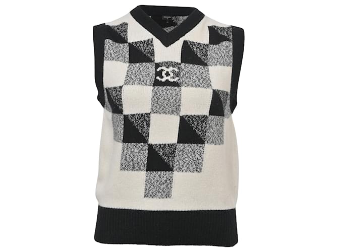 Timeless Chanel Coco Mark Knit Vest in Black Cashmere Wool  ref.1376795