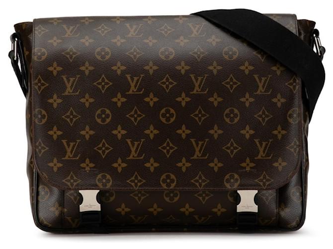 Louis Vuitton Messenger Marrom Couro  ref.1377356