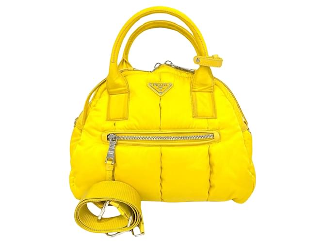 Prada Tessuto Amarelo Sintético  ref.1377566