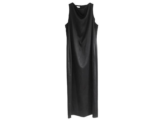 Autre Marque Das schwarze Seidenmaxikleid der Kollektion