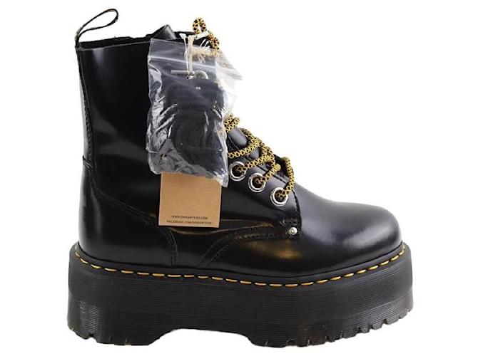 Dr. Martens Leather Lace-up Boots Black  ref.1378089
