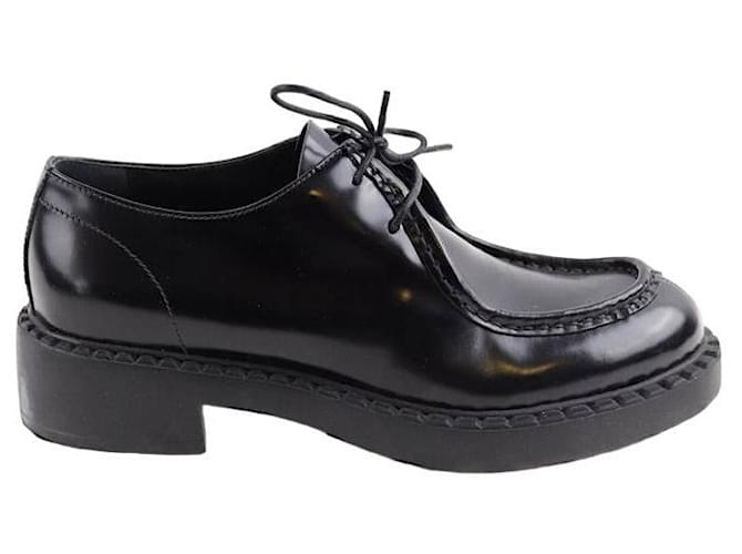 Prada Chaussures à lacets en cuir Noir  ref.1378939