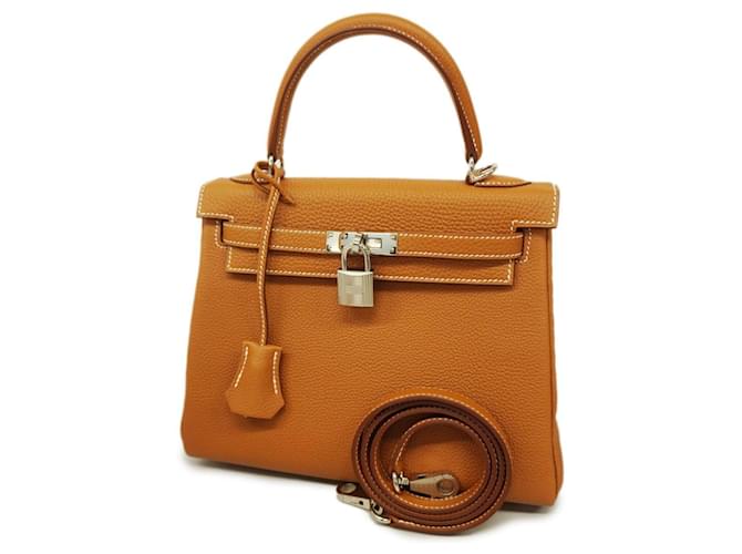 Hermès Kelly 25 Dorado Cuero  ref.1379388