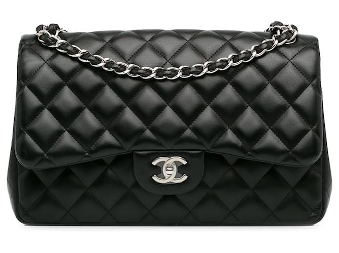 Chanel Black Jumbo Clássico Aba forrada de pele de cordeiro Preto Couro  ref.1379599
