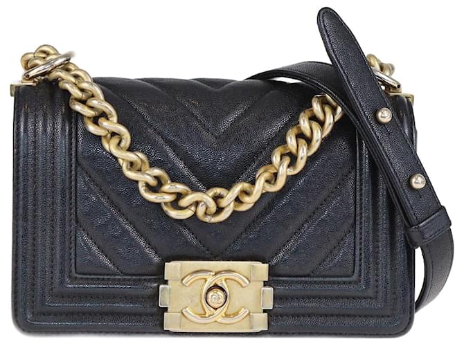 Chanel - Cavia - Kleine Boy-Flap-Tasche mit Chevron-Muster, schwarz Leder  ref.1381246