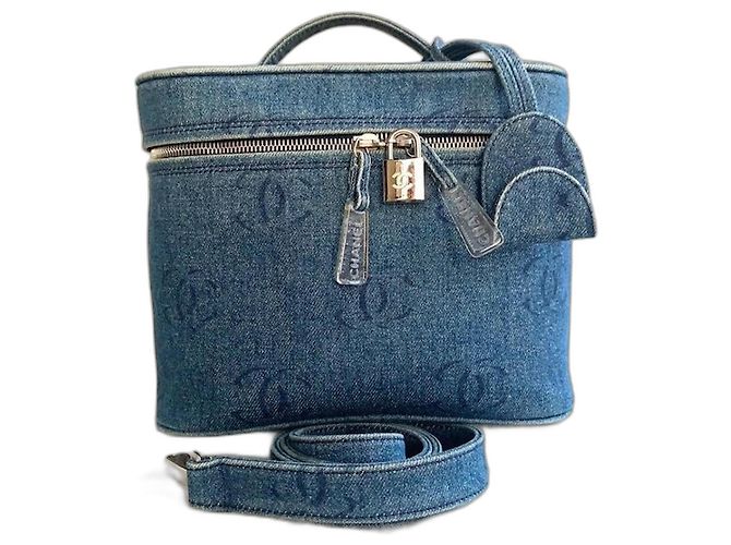CHANEL Vintage CC Denim Vanity Case Blu