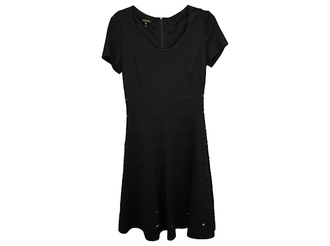 Mini-robe trapèze Escada en viscose noire Fibre de cellulose  ref.1381400