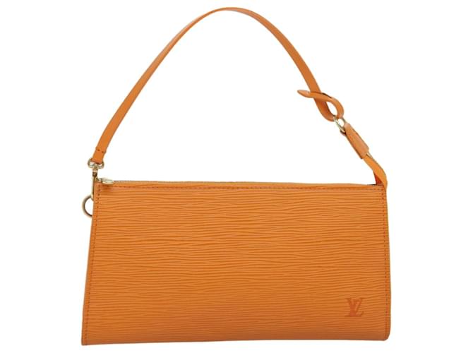 LOUIS VUITTON Epi Pochette Accessori Pouch Orange Mandarin M5294H Auth 74106A Arancione Pelle  ref.1382383