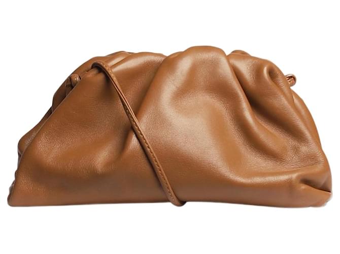 Bottega Veneta Brown The Pouch bag Leather  ref.1383104