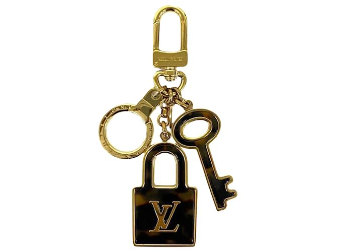 Louis Vuitton Porte clés Métal Doré  ref.1383165