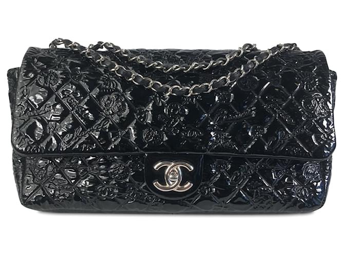 Solapa con símbolos de la suerte de patente jumbo negra de Chanel Negro Cuero Charol  ref.1383597