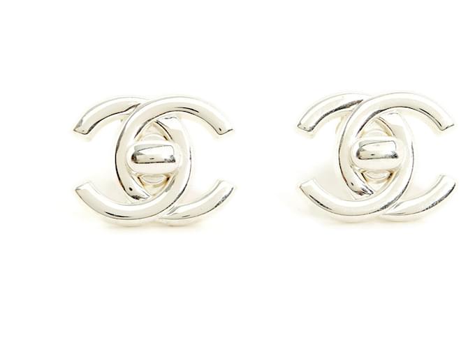 1997 Chanel Maxi CC Turnlock Clip on earrings Silvery Metal  ref.1383701