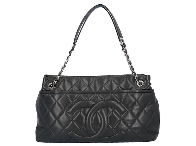 Chanel Matelassé Negro Cuero  ref.1384710