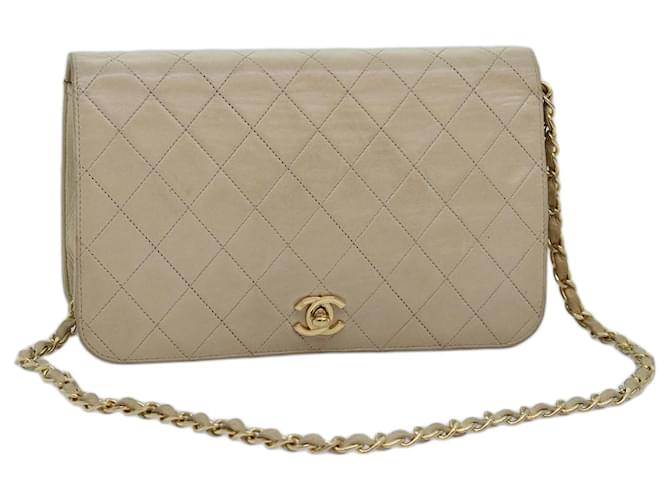 CHANEL Chain Shoulder Bag Lamb Skin Beige CC Auth 74732A  ref.1386389