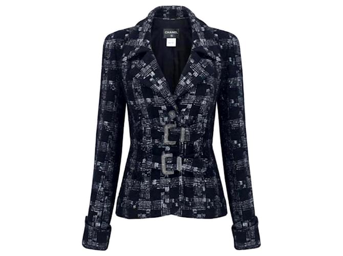 Chanel Nueva chaqueta de tweed con cinturón y botones negros.  ref.1388035