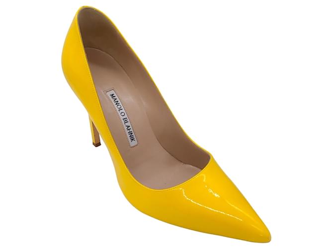 Autre Marque Manolo Blahnik Zapatos de charol amarillos con punta en punta  ref.1388338