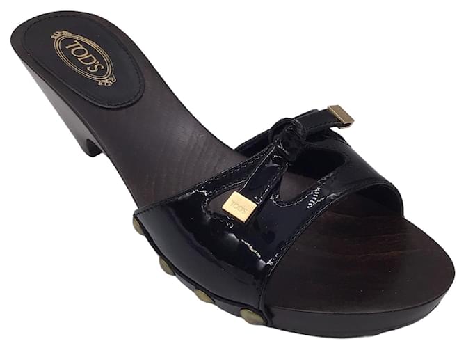 Autre Marque Tod's Black / Gold Studded Wood Heel Patent Leather Slide Sandals  ref.1388342