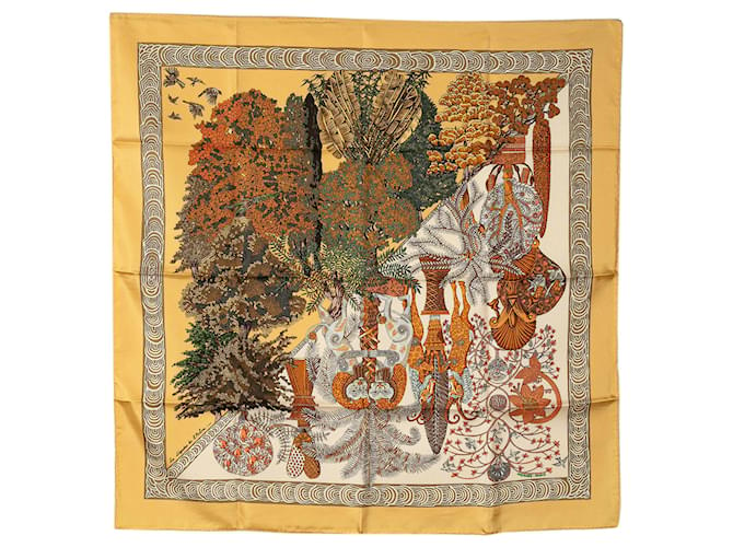 Jaune Hermès Les Légendes de L Arbre Silk Scarf Foulards Soie  ref.1388510