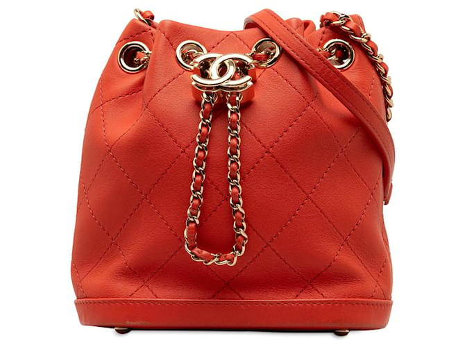 Red Chanel CC Quilted Lambskin Bucket Leather  ref.1388563