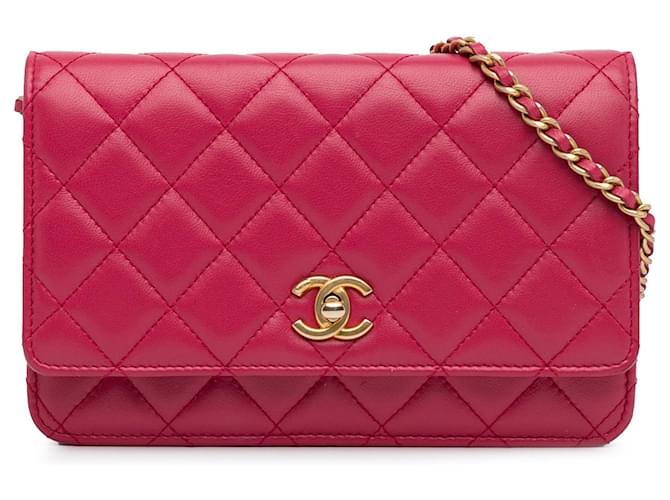 Wallet On Chain Portafoglio rosa Chanel in pelle di agnello perlata con borsa a tracolla a catena  ref.1388854