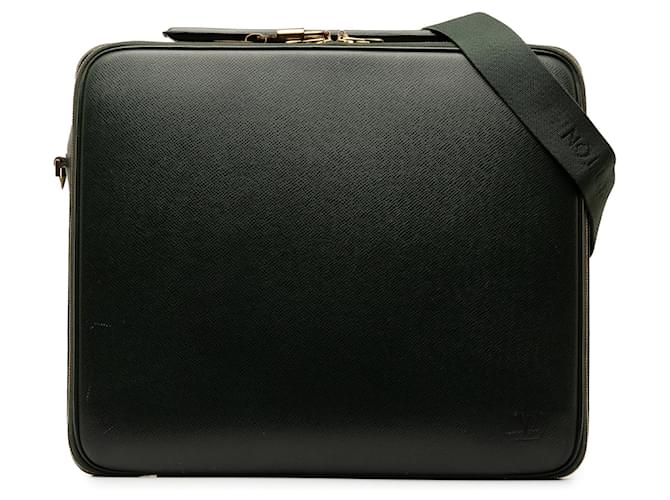 Green Louis Vuitton Taiga Porte Ordinateur Odessa Business Bag Leather  ref.1389040