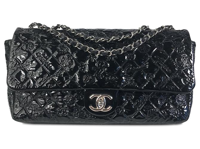 CHANEL Matelasse on sale Schwarze Handtasche aus gestepptem Lackleder