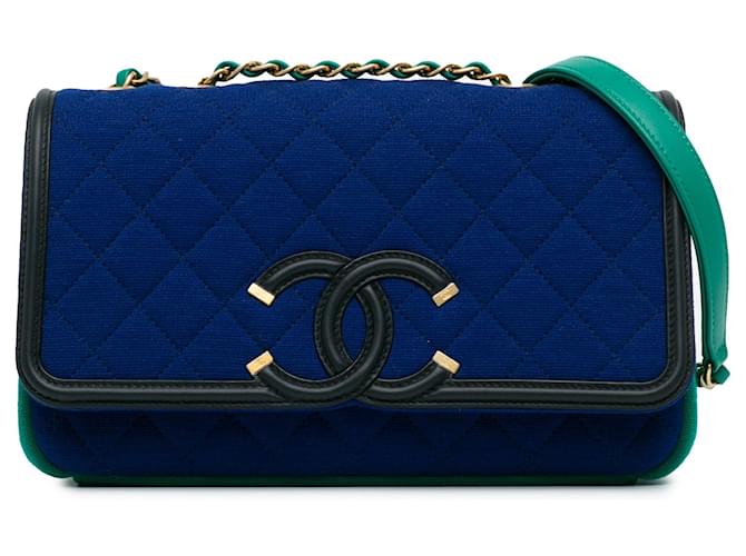 Bolsa Chanel pequena azul Jersey CC com aba de filigrana Couro  ref.1389797