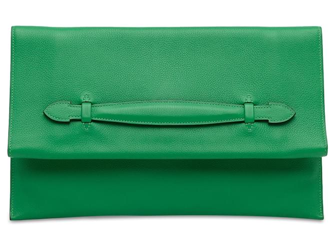 Hermès Embrague verde Hermes Evercolor Pliplat Cuero  ref.1390118