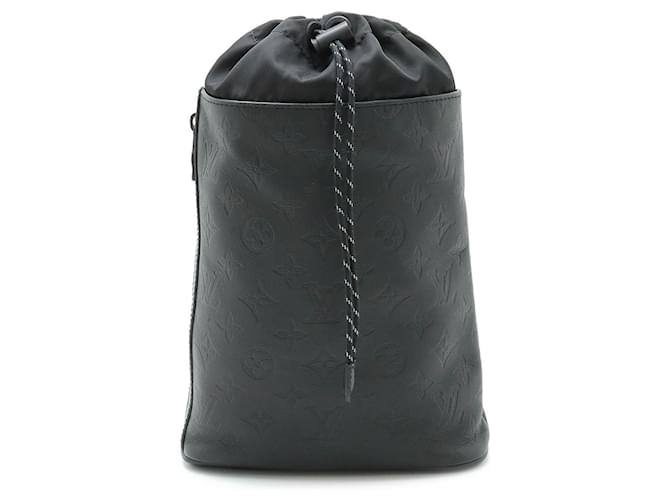 Louis Vuitton Shadow Black Cloth  ref.1390542