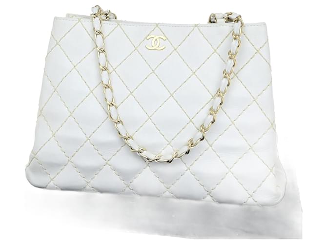 Ponto selvagem de Chanel Branco Couro  ref.1390896