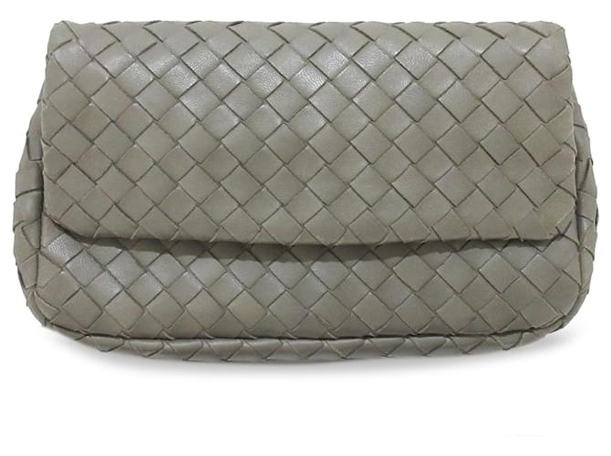 Bottega Veneta – Umhängetasche mit Klappe aus Intrecciato, Grau Leder Kalbähnliches Kalb  ref.1390992