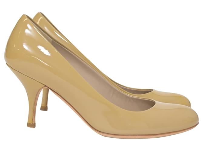 Miu Miu Mid-Heel Pumps in Beige Patent Leather  ref.1391086