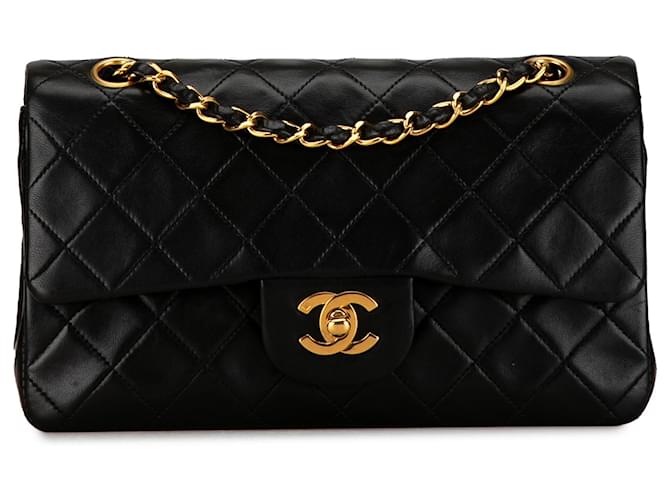 Sac à bandoulière à rabat doublé en cuir d'agneau classique noir Chanel  ref.1392134