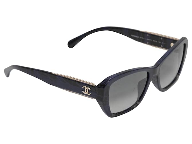 Occhiali da sole con catena stampata Chanel neri e blu scuro Nero Plastica  ref.1392195