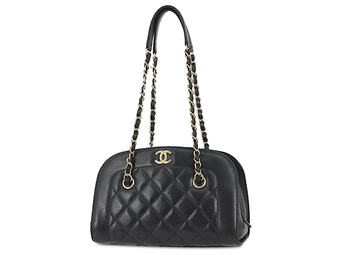 Bolsa de ombro preta Chanel CC acolchoada em pele de cordeiro Preto Couro  ref.1392213