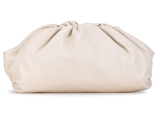 Bolso de mano blanco de Bottega Veneta The Pouch Cuero  ref.1392320