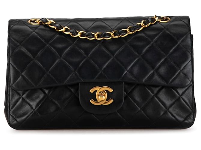 Sac à bandoulière à rabat doublé en cuir d'agneau classique noir Chanel  ref.1392368