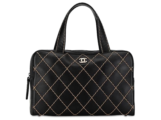 Black Chanel CC Wild Stitch Lambskin Handbag Leather  ref.1392682