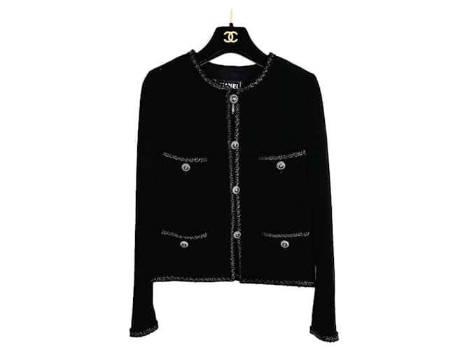 Chanel La giacca di tweed nera iconica più ambita Nero  ref.1392942