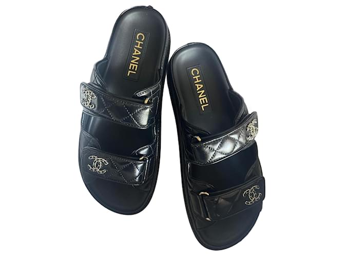 Chanel Zapatillas de papá Negro Cuero  ref.1393092