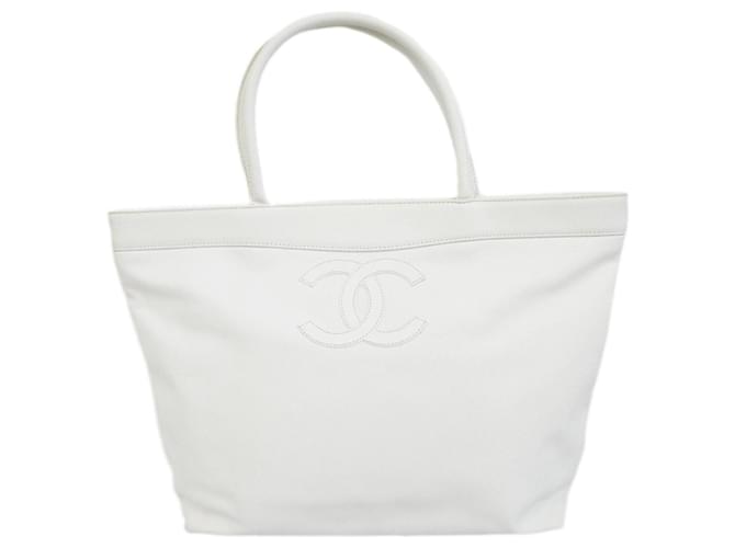 Chanel White Leather  ref.1393289