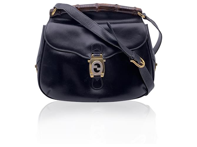 Gucci Sac à bandoulière à rabat en bambou en cuir noir vintage  ref.1393540