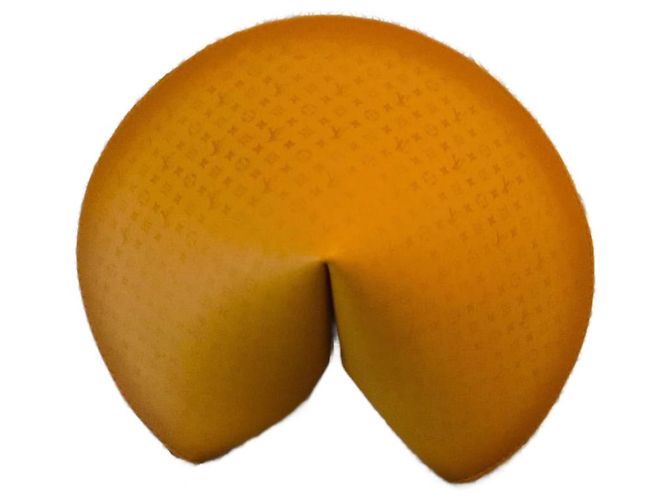Biscoito da sorte Louis Vuitton Bege