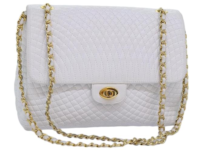 BALLY Quilted Chain Shoulder Bag Leather White Auth yk12523  ref.1394308