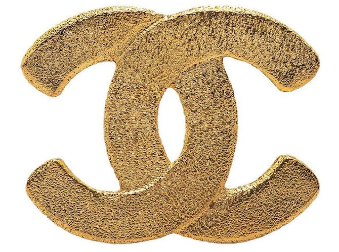 Spilla in metallo Chanel CC Logo Spilla in buone condizioni  ref.1394460