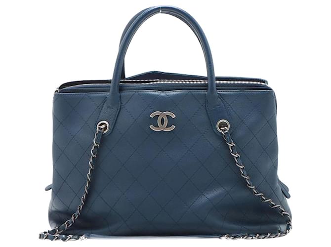 Bolsa Chanel Navy 2015 com corrente de couro acolchoada - tamanho Azul  ref.1394516