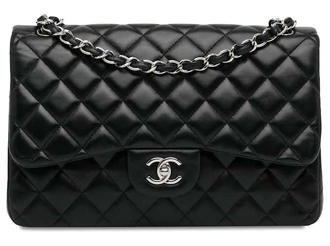 Chanel Black Jumbo Clássico Aba forrada de pele de cordeiro Preto Couro  ref.1394601