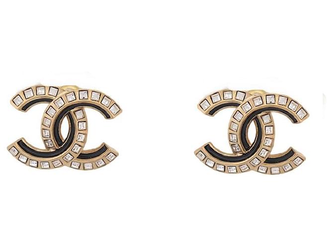 NEUF BOUCLES D'OREILLES CHANEL LOGO CC STRASS PUCES EN METAL DORE EARRINGS Métal Doré  ref.1394661